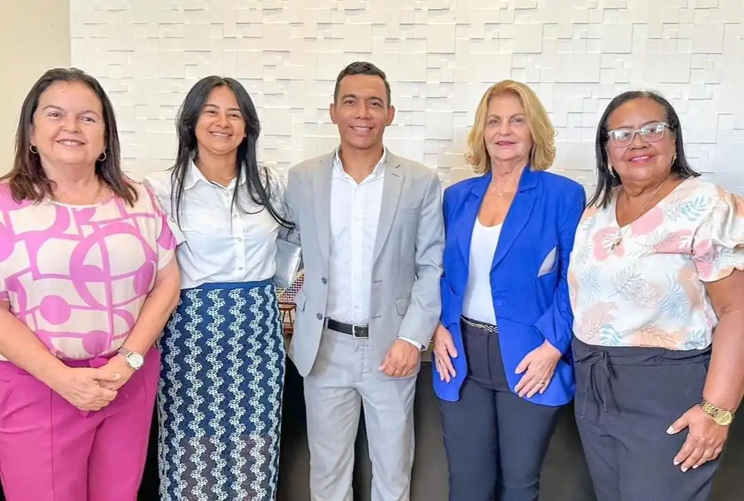 Pastor Cláudio acompanha posse de Tayronne Henrique como prefeito interino de Pilar – Foto: Reprodução/Mídias sociais