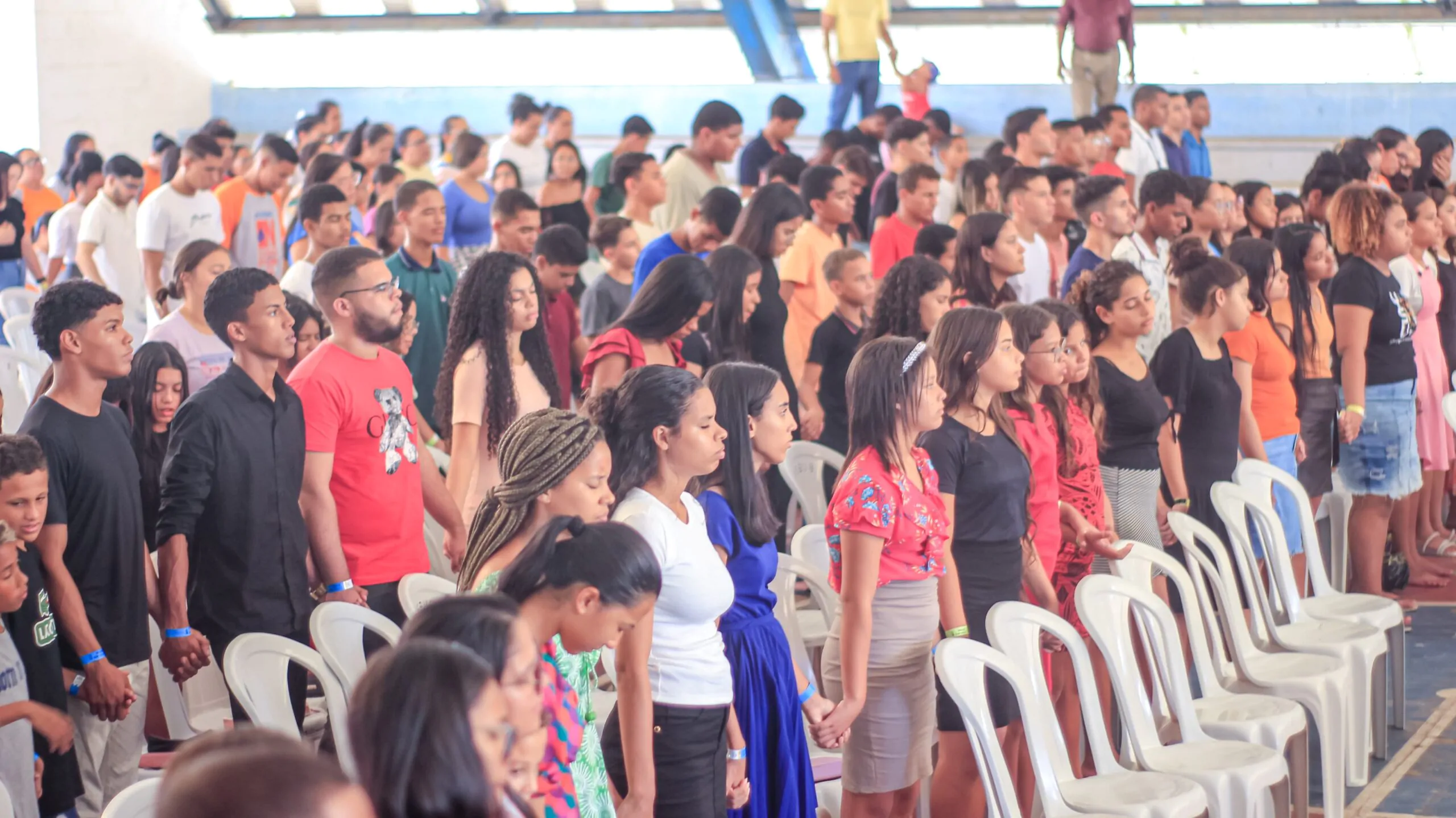 Último dia do 3° Retiro: jovens exaltam ao Senhor durante 2h30, ininterruptamente – Imagem: Nataniely Nogueira/Mídia AD Chã do Pilar Último dia do 3° Retiro: jovens exaltam ao Senhor durante 2h30, ininterruptamente – Imagem: Nataniely Nogueira/Mídia AD Chã do Pilar