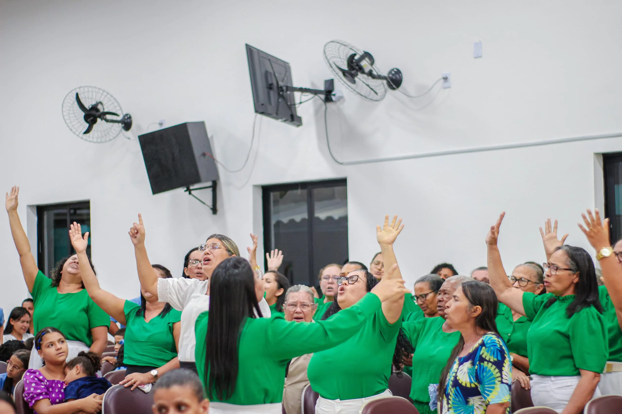 Centenas de pessoas participam da Santa Ceia de maio da AD Chã do Pilar – Imagem: Anderson Siqueira/Mídia AD Chã do Pilar