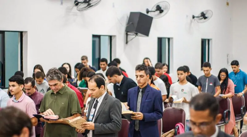 Terceiro culto de discipulado reúne novos convertidos do campo eclesiástico de Chã do Pilar – Imagem: Anderson Siqueira/Mídia AD Chã do Pilar