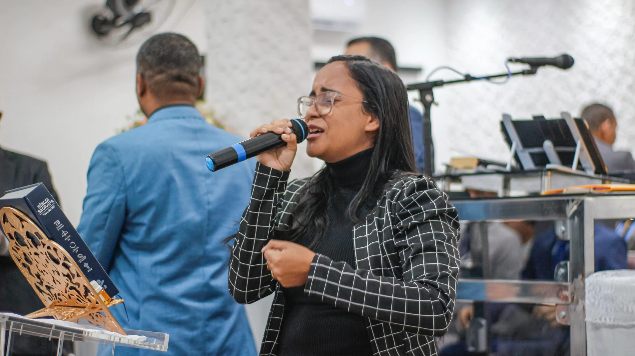 Santa Ceia: “quando erramos o nome de Cristo é quem sofre”, afirma pastor Cláudio – Imagem: Anderson Siqueira/Mídia AD Chã do Pilar Santa Ceia: “quando erramos o nome de Cristo é quem sofre”, afirma pastor Cláudio – Imagem: Anderson Siqueira/Mídia AD Chã do Pilar