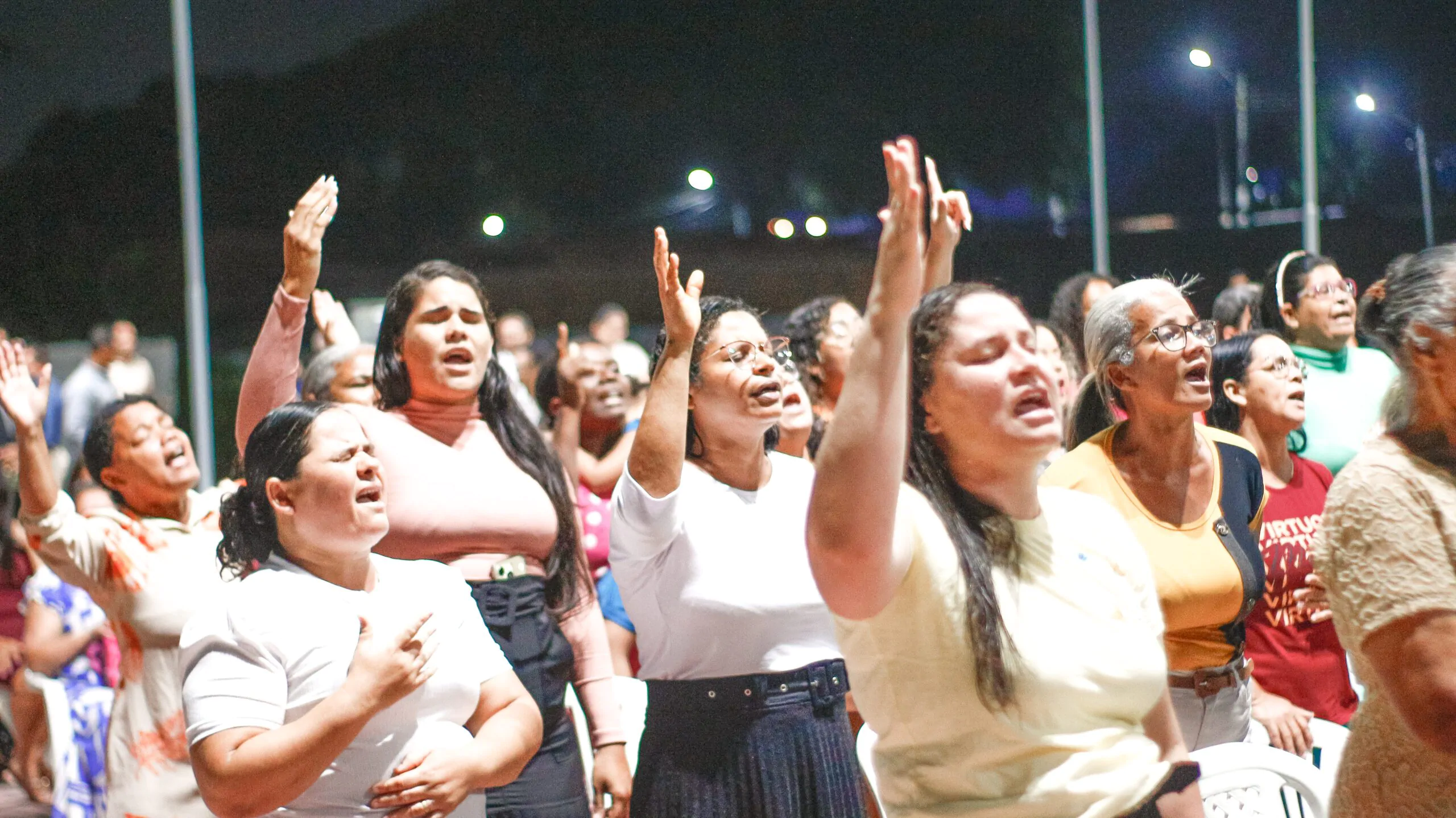 SEMADECP: Duas pessoas aceitam a Jesus na Cruzada Evangelística realizada pela Secretaria de Missões – Imagem: Anderson Siqueira/ADCOM