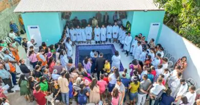 Com batismo de 44 pessoas, novo tanque batismal da AD Chã do Pilar é inaugurado – Imagem: Anderson Siqueira/ADCOM