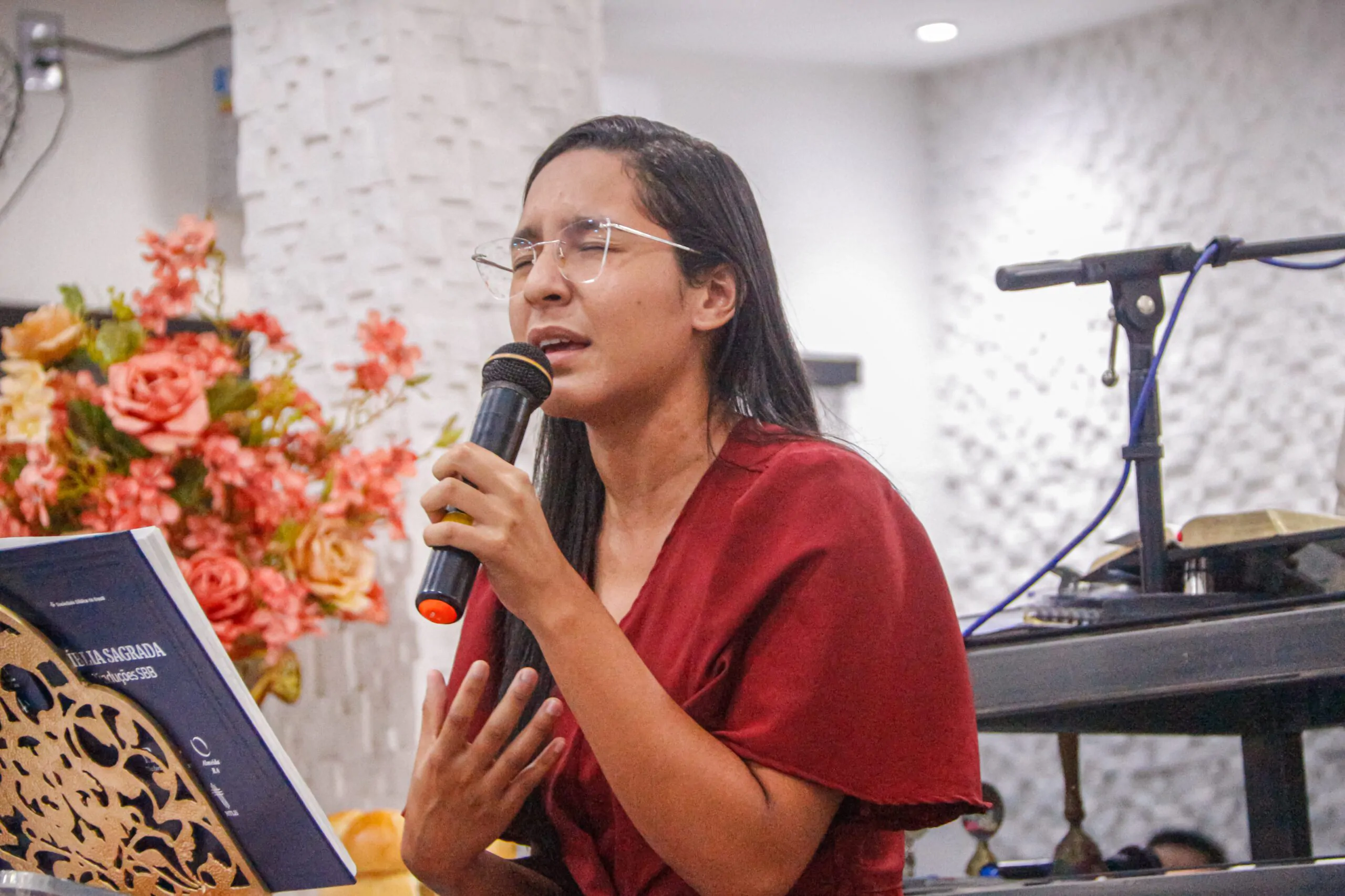 Pastor Cláudio prega sobre “como ser semelhante a Cristo” na última Santa Ceia de 2024 – Imagem: Anderson Siqueira/ADCOM