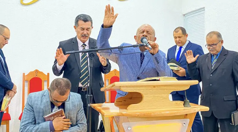 Pastor Cláudio Lemos escala novos dirigentes para sete congregações – Imagem: Camile dos Santos/ADCOM