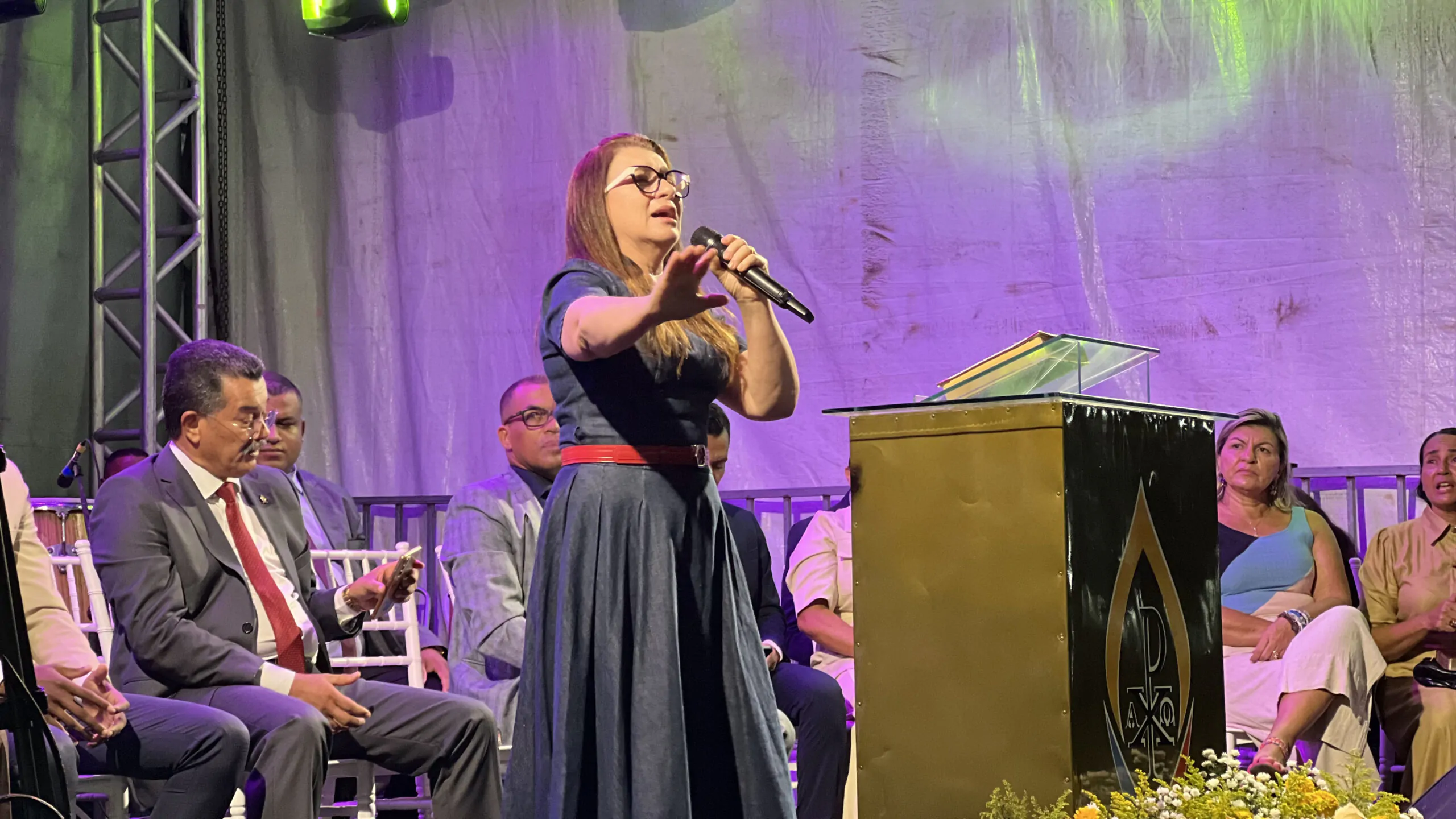 Mais de mil pessoas participam de culto de gratidão da vereadora Geane Veloso - Imagem: Ruan Max/ADCOM