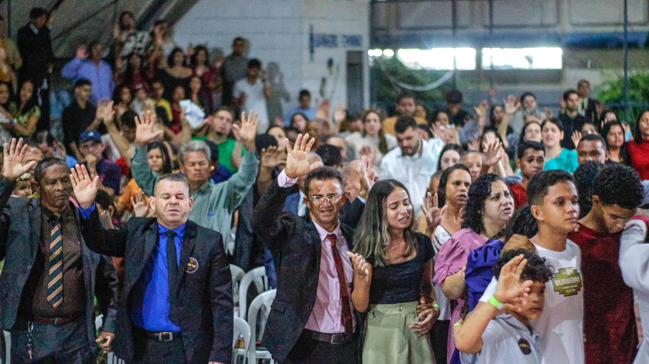 Noite de salvação e renovo marca o segundo dia do 10° Aviva Chã do Pilar - Imagem: Iasmin Oliveira/ADCOM