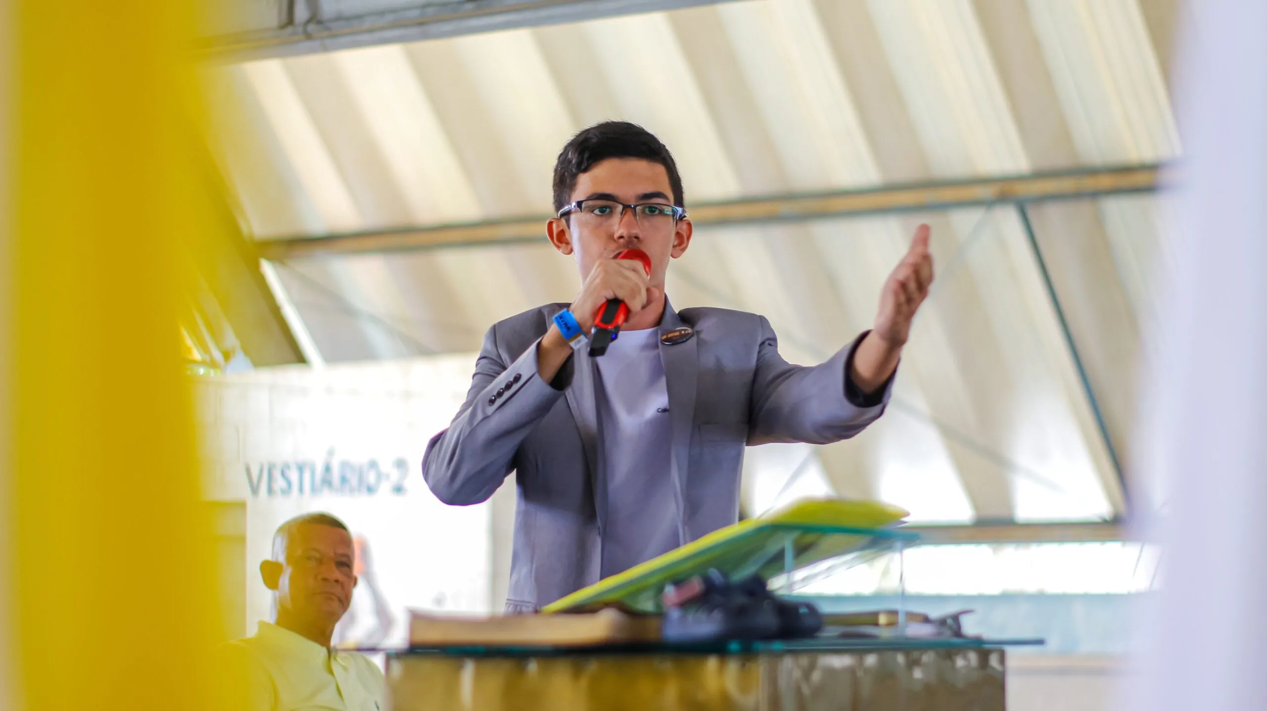 Manhã de batismo no Espírito Santo marca o segundo dia do estudo bíblico do 4° Retiro Jovem - Imagem: Anderson Siqueira/ADCOM