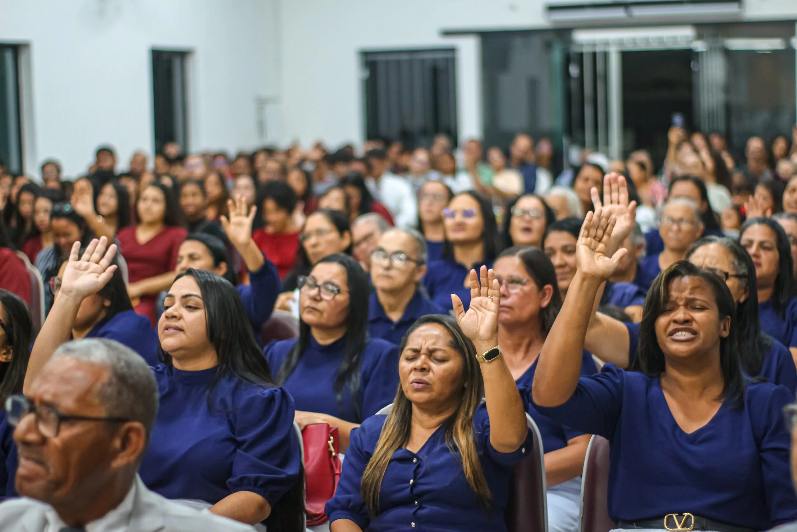 Pastor Pedro Idalino ministra na Santa Ceia de junho da AD Chã do Pilar – Imagem: Anderson Siqueira/ADCOM