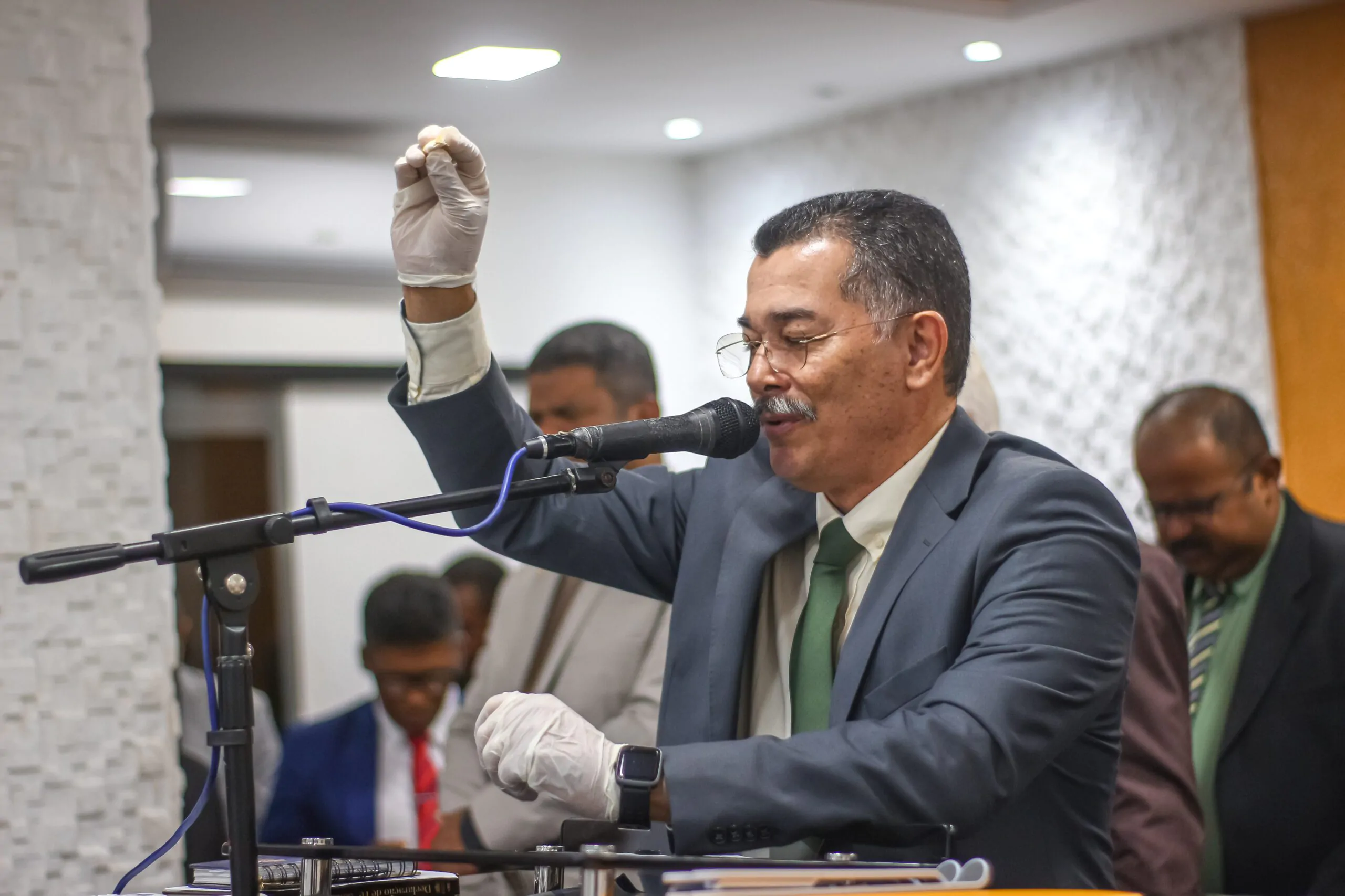 Pastor Pedro Idalino ministra na Santa Ceia de junho da AD Chã do Pilar – Imagem: Anderson Siqueira/ADCOM