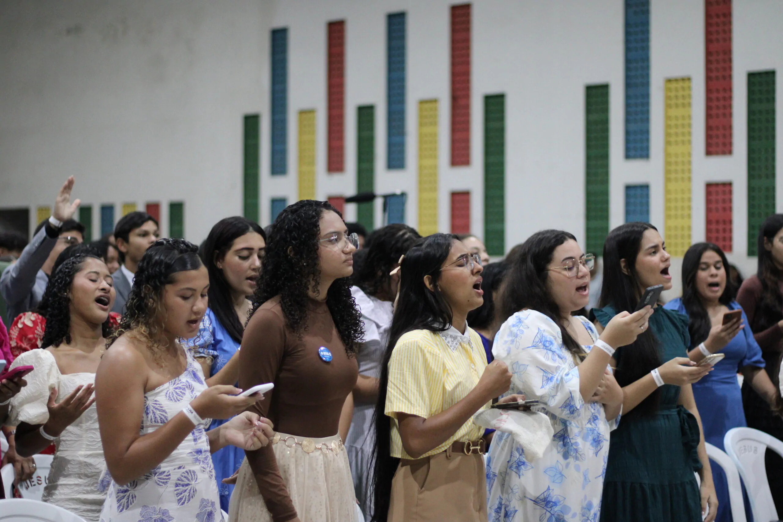 Vidas se rendem a Cristo na segunda noite do 11º Aviva Chã do Pilar - Imagem: Anderson Siqueira/ADCOM Vidas se rendem a Cristo na segunda noite do 11º Aviva Chã do Pilar - Imagem: Anderson Siqueira/ADCOM