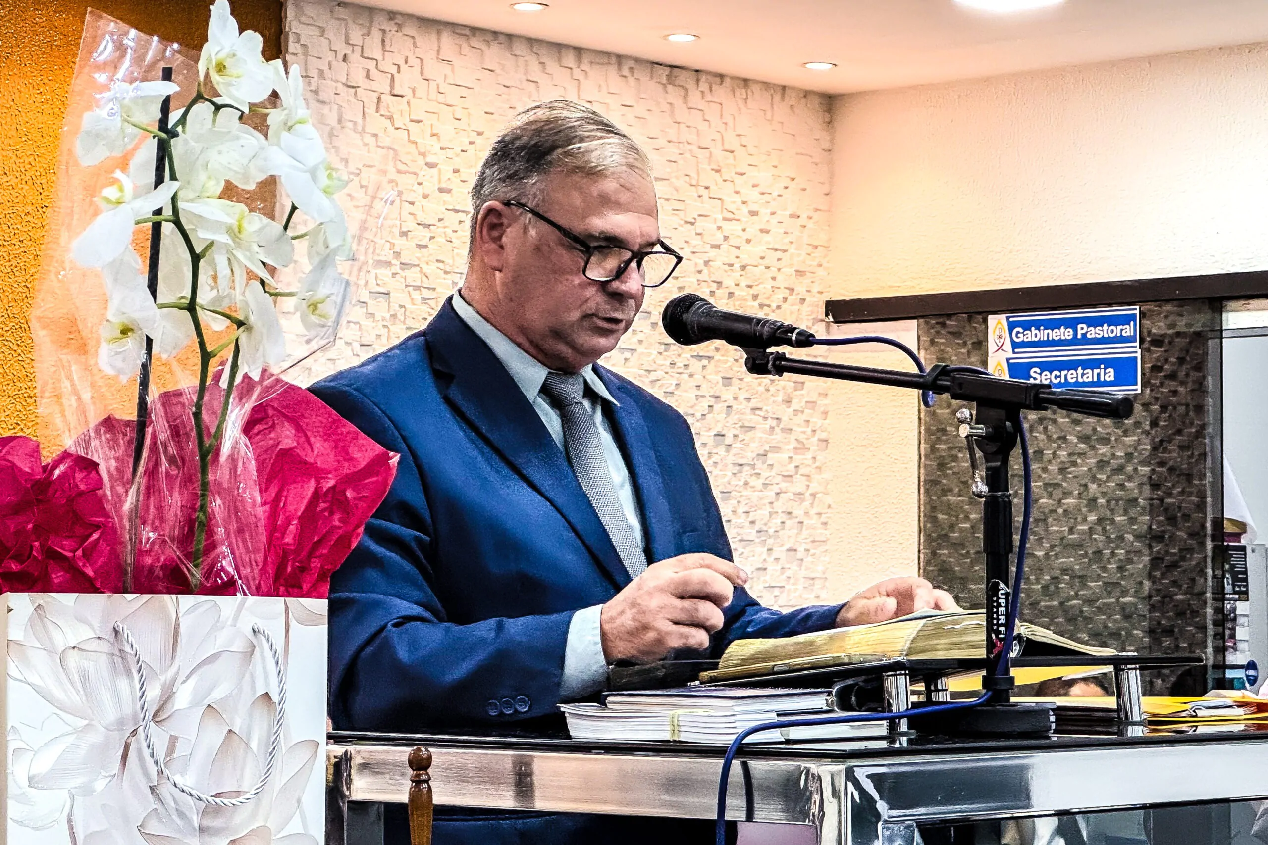 Culto da Família celebra os 37 anos de matrimônio do pastor Cláudio Lemos e da irmã Lucilene - Imagem: Ryan Cordeiro/ADCOM